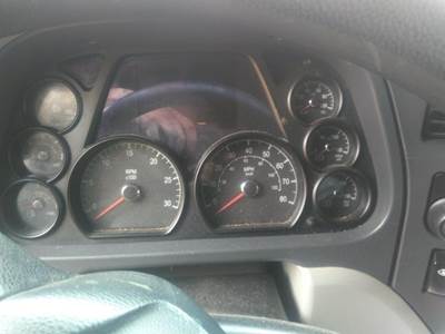 Peterbilt 579 Instrument Panel Cluster