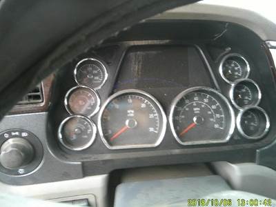 Peterbilt 579 Instrument Panel Cluster
