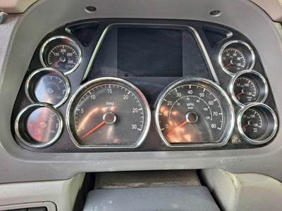 Peterbilt 579 Instrument Panel Cluster