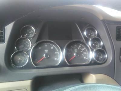 Peterbilt 579 Instrument Panel Cluster