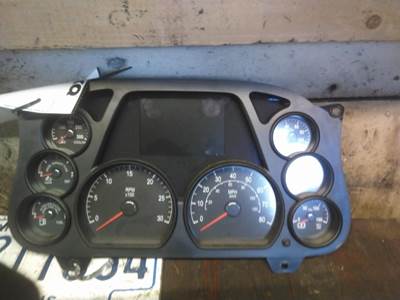 Peterbilt 579 Instrument Panel Cluster
