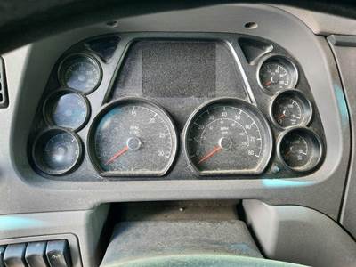 Peterbilt 579 Instrument Panel Cluster