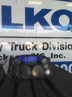 Peterbilt 579 Instrument Panel Cluster