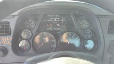 Peterbilt 579 Instrument Panel Cluster