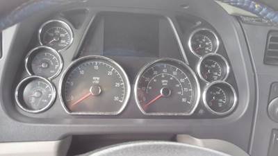 Peterbilt 579 Instrument Panel Cluster