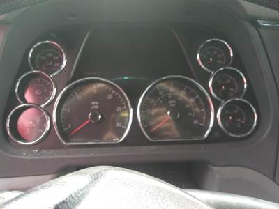 Peterbilt 579 Instrument Panel Cluster