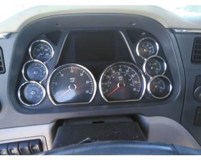 Peterbilt 579 Instrument Panel Cluster