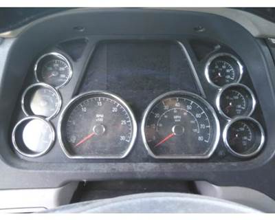 Peterbilt 579 Instrument Panel Cluster