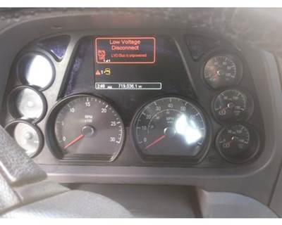 Peterbilt 579 Instrument Panel Cluster