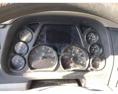 Peterbilt 579 Instrument Panel Cluster
