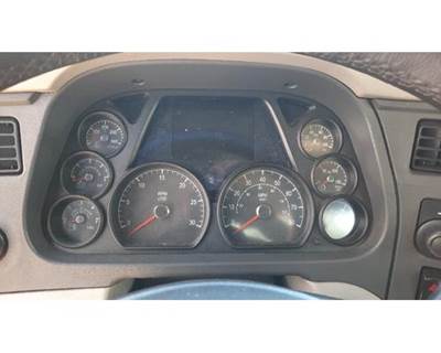 Peterbilt 579 Instrument Panel Cluster