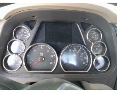 Peterbilt 579 Instrument Panel Cluster
