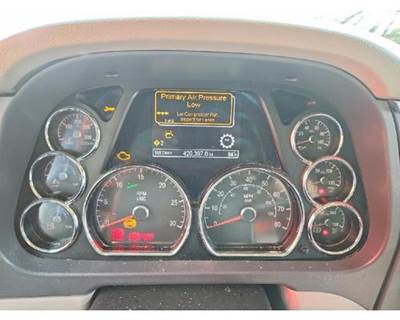 Peterbilt 579 Instrument Panel Cluster
