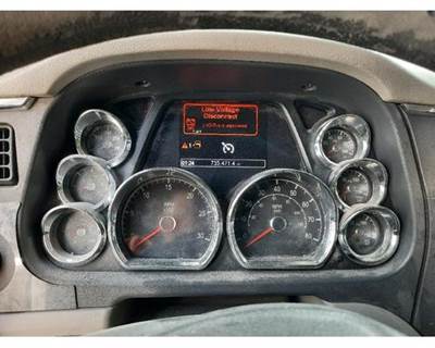 Peterbilt 579 Instrument Panel Cluster