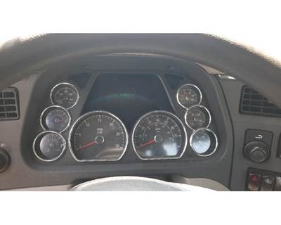 Peterbilt 579 Instrument Panel Cluster