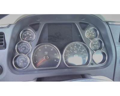 Peterbilt 579 Instrument Panel Cluster