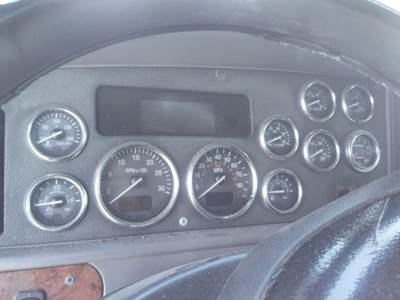 Peterbilt 587 Instrument Panel Cluster