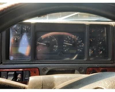 Volvo VN Instrument Panel Cluster