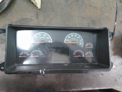 Volvo VNL Instrument Panel Cluster