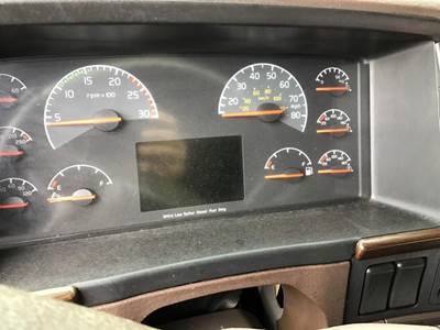 Volvo VNL Instrument Panel Cluster