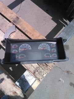 Volvo VNL Instrument Panel Cluster