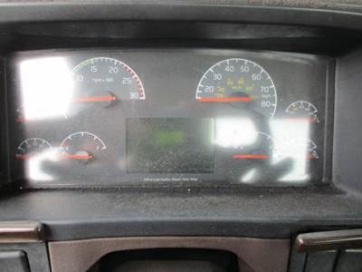 Volvo VNL Instrument Panel Cluster