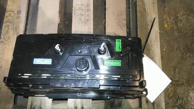 Volvo VNL Instrument Panel Cluster