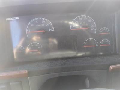 Volvo VNL Left Instrument Panel Cluster
