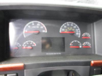 Volvo VNL Left Instrument Panel Cluster