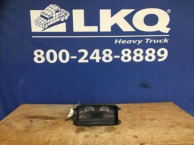 Volvo VNL Instrument Panel Cluster