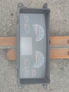 Volvo VNL Instrument Panel Cluster
