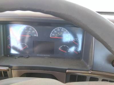 Volvo VNL Instrument Panel Cluster