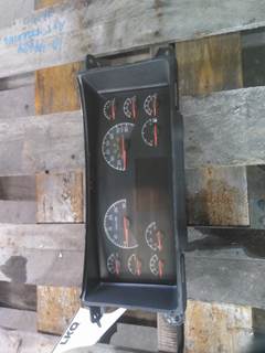 Volvo VNL Instrument Panel Cluster
