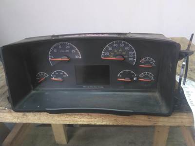 Volvo VNL Instrument Panel Cluster