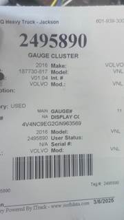 Volvo VNL Instrument Panel Cluster