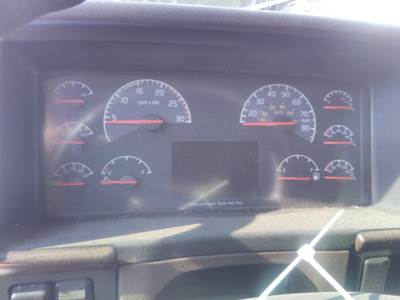 Volvo VNL Left Instrument Panel Cluster