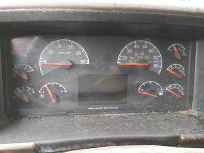 Volvo VNL Instrument Panel Cluster