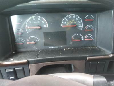 Volvo VNL Instrument Panel Cluster