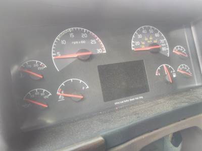 Volvo VNL Instrument Panel Cluster