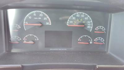 Volvo VNL Instrument Panel Cluster