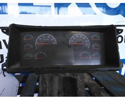 Volvo VNL Instrument Panel Cluster
