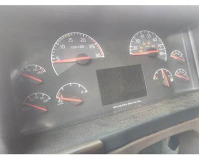 Volvo VNL Instrument Panel Cluster