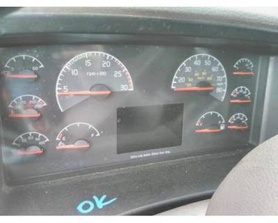 Volvo VNL Instrument Panel Cluster