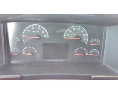 Volvo VNL Instrument Panel Cluster