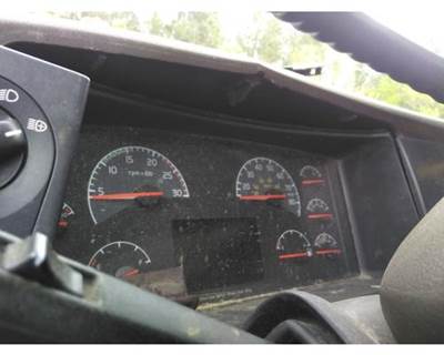 Volvo VNL Instrument Panel Cluster
