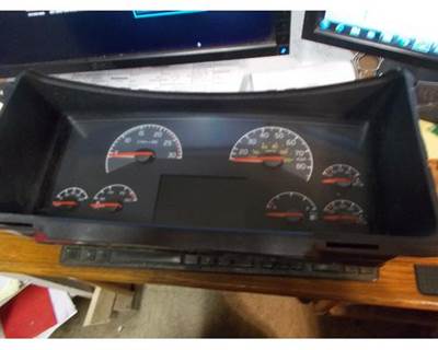 Volvo VNL Instrument Panel Cluster