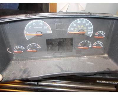 Volvo VNL Instrument Panel Cluster