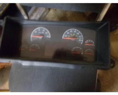 Volvo VNL Instrument Panel Cluster
