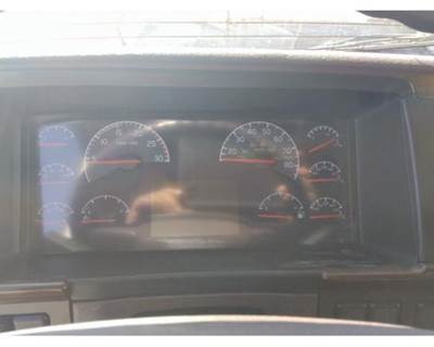 Volvo VNL Instrument Panel Cluster