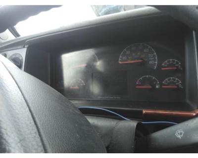Volvo VNL Instrument Panel Cluster
